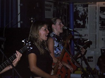 Limonádový Joe červenec 2003 22. 07. 2003
