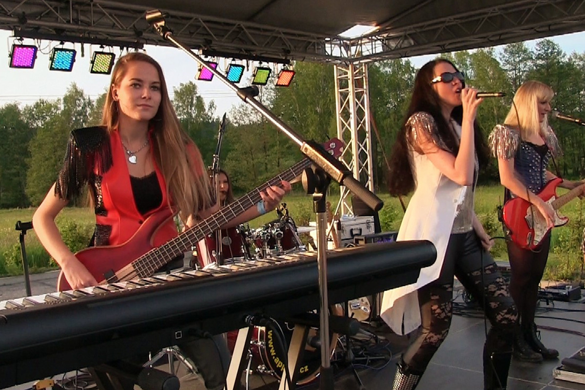 party kapela na venkovní firemní akci, a zase my!!!!